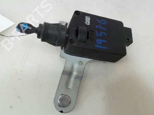 Used Central lock pump HYUNDAI SANTA FÉ II (CM) 2.2 CRDi GLS 4x4 (150 hp) 10261854
