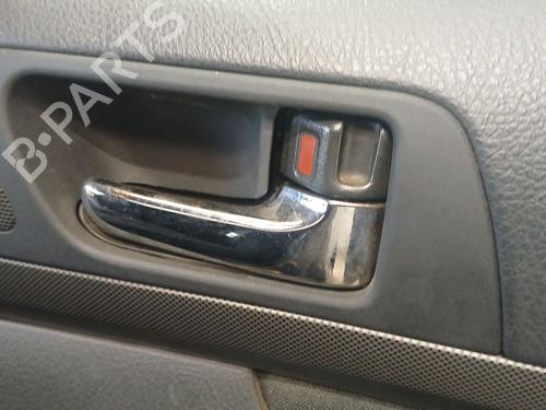 Used Rear right interior door handle Rear right interior door handle 39098900 39098900