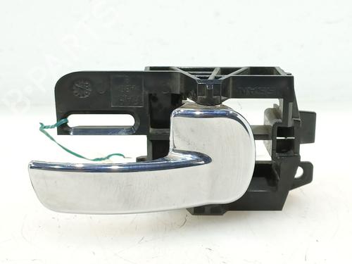 Maneta interior trasera derecha NISSAN QASHQAI I (J10, NJ10) 2.0 All-wheel Drive (141 hp) 32228457