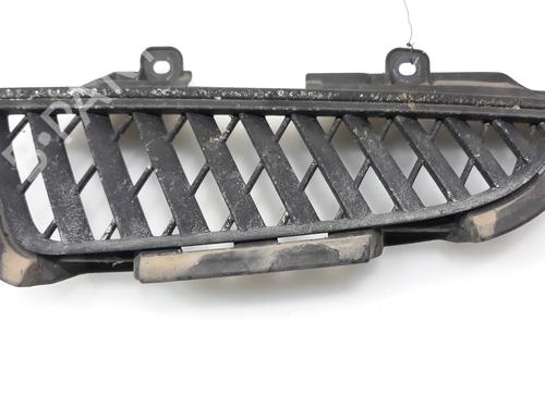 Used Grille MITSUBISHI GRANDIS (NA_W) 2.0 DI-D (NA8W) (140 hp) 19515216