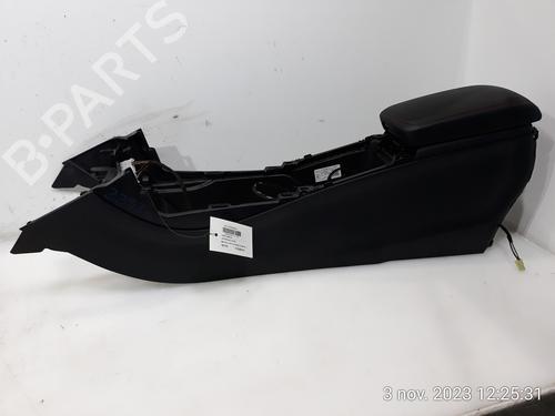 Used Armrest / Center console MERCEDES-BENZ GLA-CLASS (X156) GLA 200 CDI / d (156.908) (136 hp) 15846214