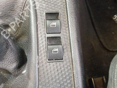 Used Right front window switch Right front window switch 39564550 39564550