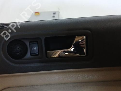 Højre bagtil invendig håndtag Højre bagtil invendig håndtag VW PASSAT B5.5 (3B3) 1.9 TDI (101 hp) 34158102 34158102