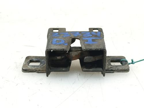 Used Hood lock LAND ROVER DISCOVERY III (L319) 2.7 TD 4x4 (190 hp) 31758617