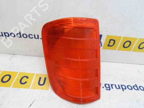 Used Right front indicator MERCEDES-BENZ 124 Saloon (W124) [1984-1993]  4763393