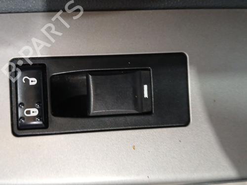 Used Right front window switch Right front window switch CHRYSLER SEBRING (JS) 2.0 CRD (140 hp) 33557584 33557584
