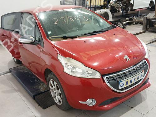 Brugte PEUGEOT 208 I (CA_, CC_) 1.2 VTI 82 (82 hp) 4337839