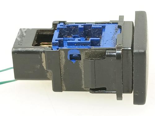 Switch TOYOTA HILUX VIII Pickup (_N1_)  | BP29808575I30