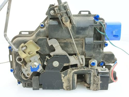 Front left lock SKODA FABIA I (6Y2) 1.2 | BP26141579C98 