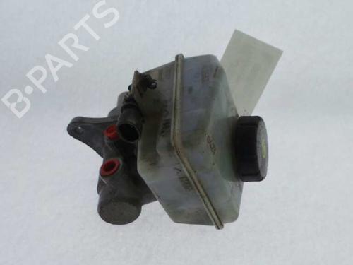 Used Brake master cylinder OPEL ZAFIRA / ZAFIRA FAMILY B (A05) 1.9 CDTI (M75) (120 hp) 2544314