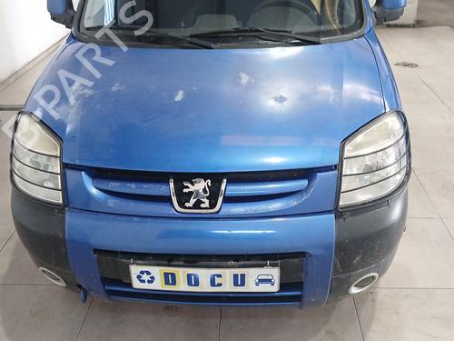 Right front fog light PEUGEOT PARTNER MPV (5_, G_) 1.6 HDi 90 | BP32092152C31 