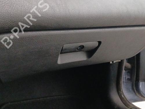 Boîte à gants Boîte à gants BMW 3 (E46) 320 i (170 hp) 36554567 36554567