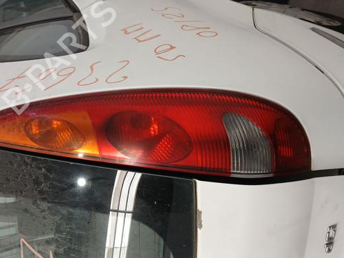 Used Right taillight NISSAN ALMERA TINO (V10) 2.2 dCi (136 hp) 29854063