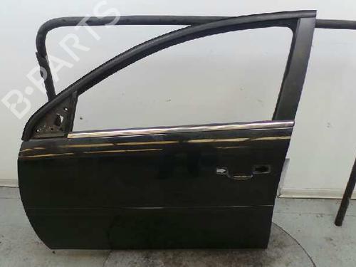 Used Left front door OPEL VECTRA C (Z02) [2002-2009]  320393