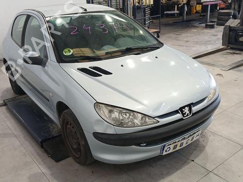 Brukte deler til PEUGEOT 206 Hatchback (2A/C)  1.4 i  4775865