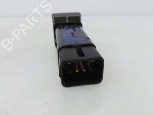 Switch KIA CARENS II MPV (FJ) 2.0 CRDi | BP3507086I30 