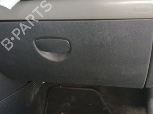 Boîte à gants RENAULT CLIO II (BB_, CB_) 1.5 dCi (B/CB07) (65 hp) 28216366