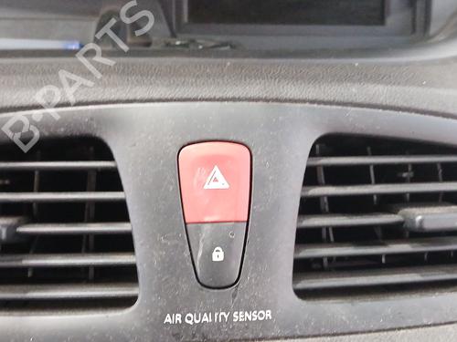 Używane Przełącznik świateł awaryjnych RENAULT GRAND SCÉNIC III (JZ0/1_) 1.5 dCi (JZ09, JZ0D, JZ10, JZ14, JZ1G, JZ29, JZ2C) (110 hp) 30889725