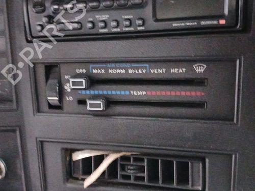 Used Climate control Climate control JEEP CHEROKEE (XJ) 4.0 i 4x4 (178 hp) 34343141 34343141