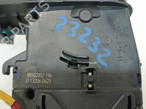 Headlight switch RENAULT CLIO III (BR0/1, CR0/1) 1.5 dCi (BR17, CR17) | BP29893138I24