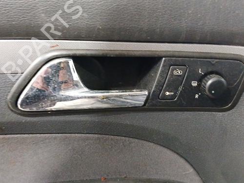 Used Front left interior door handle Front left interior door handle VW TOURAN (1T1, 1T2) 1.9 TDI (105 hp) 32720571 32720571