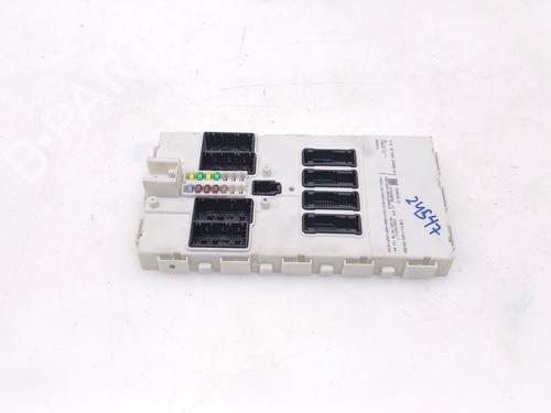 Used Fuse box Fuse box 38325467 38325467