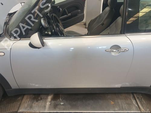 Used Left front door Left front door MINI MINI (R50, R53) Cooper (116 hp) 39685341 39685341