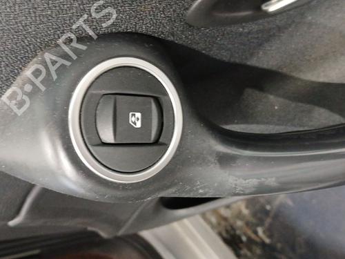 Used Right front window switch RENAULT LAGUNA II (BG0/1_) 2.0 16V (BG00, BG0K, BG0P, BG0W) (135 hp) 30933710