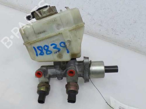 Used Brake master cylinder BMW 3 (E46) 320 d (150 hp) 1602525