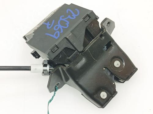 Tailgate lock MERCEDES-BENZ C-CLASS (W203) C 180 Kompressor (203.046) | BP28153144C101 