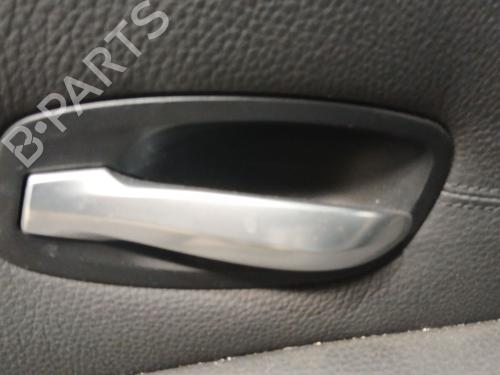 Puxador interior trás esquerdo Puxador interior trás esquerdo 39071342 39071342