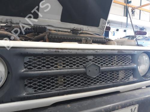 Used Grille SUZUKI SAMURAI Open Off-Road Vehicle (SJ_) [1988-2004]  24364171