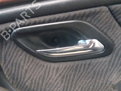 Used Front right interior door handle Front right interior door handle 39262598 39262598