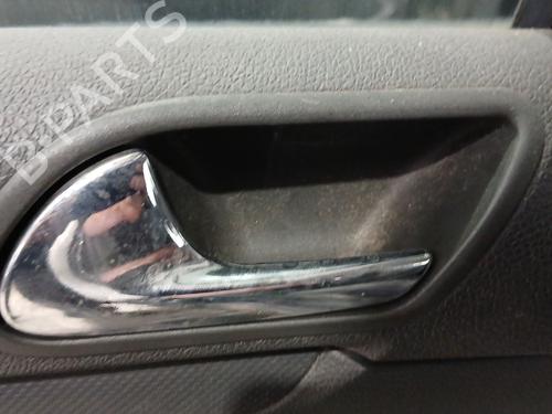 Used Rear left interior door handle VW GOLF V (1K1) 1.9 TDI (105 hp) 32301541