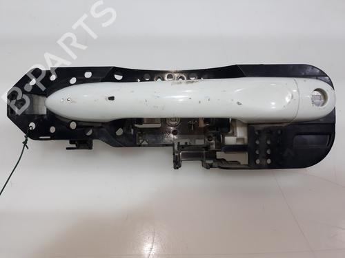 Used Front left exterior door handle RENAULT MEGANE III Grandtour (KZ0/1) 1.5 dCi (KZ09, KZ0D, KZ1G, KZ29, KZ14, KZ1W, KZ10, KZ1F,... (110 hp) 15965481