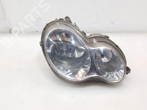 Used Left headlight Left headlight MERCEDES-BENZ C-CLASS (W203) C 220 CDI (203.008) (150 hp) 36452504 36452504