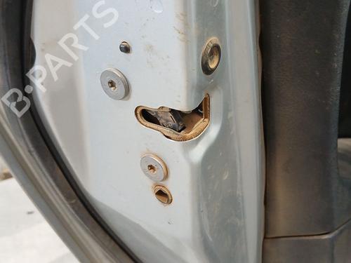 Używane Zamek drzwi tylnych lewych PEUGEOT 407 (6D_) 2.0 HDi 135 (6DRHRH, 6DRHRE, 6DRHRG, 6DRHRJ) (136 hp) 30873260