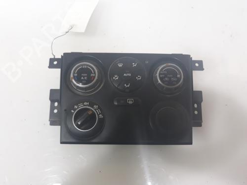 Used Climate control SUZUKI GRAND VITARA II (JT, TE, TD) 1.9 DDiS All-wheel Drive (JT419, TD44, JB419WD, JB419XD,... (129 hp) 8066760