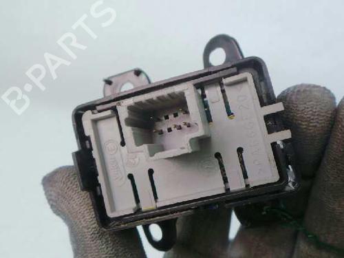 Switch RENAULT LAGUNA III (BT0/1) 2.0 dCi (BT01, BT08, BT09, BT0E, BT0K, BT12, BT1C, BT1D,... | BP3241631I30 