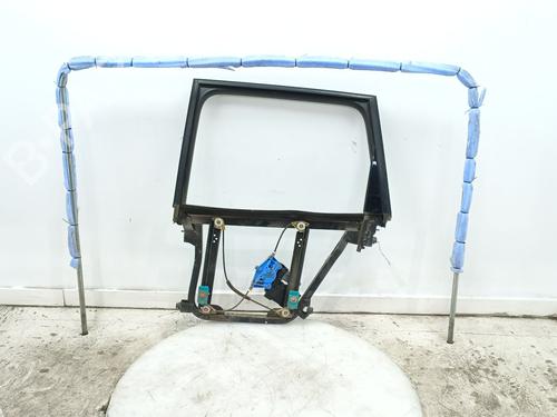 rear-left-window-mechanism-vw-touareg-7la-7l6-7l7-2002-2003-2004-2005-2006-2007-2008-2009-2010-2011-2012-2013-31953065 main image