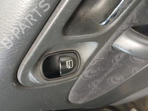 Right rear window switch MERCEDES-BENZ C-CLASS (W203) C 220 CDI (203.006, 203.008) A20382002107167 | A20382002107167