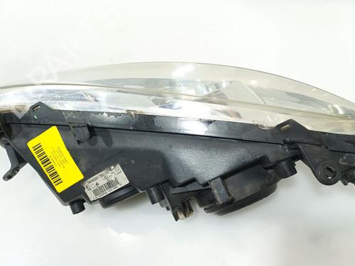 Right headlight PEUGEOT 307 (3A/C) 2.0 HDi 110 | BP27517324C29 
