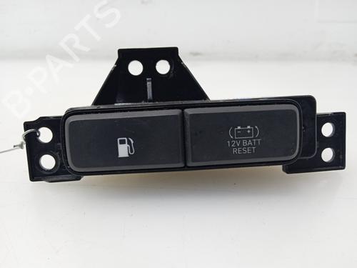 Used Switch HYUNDAI IONIQ (AE) 1.6 GDI Hybrid (105 hp) 19697558