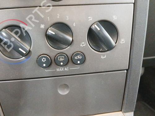Used Climate control Climate control 39492984 39492984