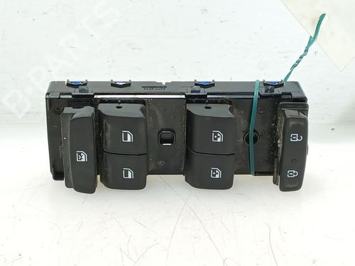 Used Left front window switch HYUNDAI TUCSON (NX4E, NX4A) 1.6 T-GDi (150 hp) 32256471