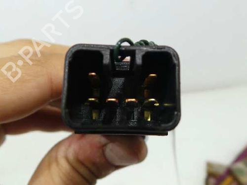 Switch KIA CARENS II MPV (FJ) 2.0 CRDi | BP1598354I30 