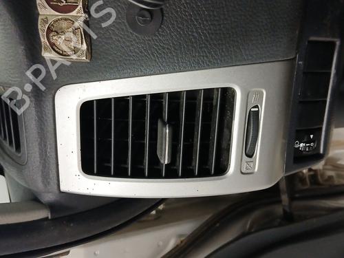 Used Air vent SUZUKI LIANA Hatchback 1.4 DDiS (90 hp) 30873480