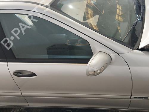 Used Right front door MERCEDES-BENZ C-CLASS (W203) C 220 CDI (203.006, 203.008) (143 hp) 28291548