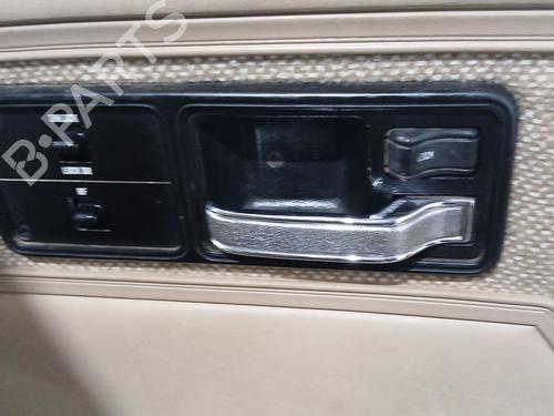 Højre fortil invendig håndtag Højre fortil invendig håndtag JEEP CHEROKEE (XJ) 2.1 TD (87 hp) 34276160 34276160