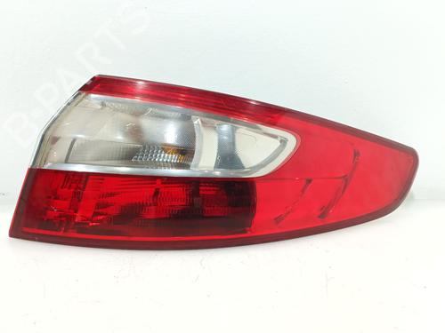 Feu arrière droit RENAULT FLUENCE (L3_) 1.5 dCi (L30D, L30L, L306, L33F, L33L, L33M, L33V, L33W) (110 hp) 31311581